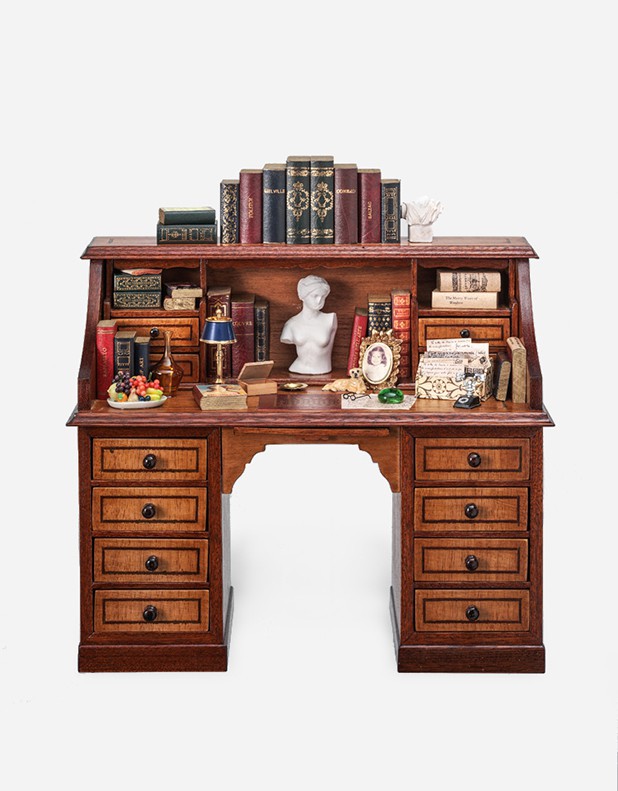 English Desk - Miniature furniture