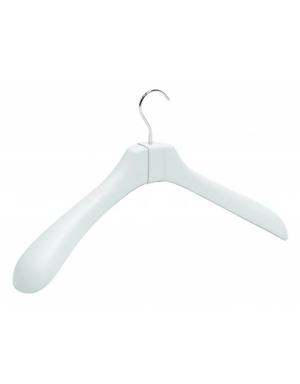 CLASSIC CLOTHES HANGER